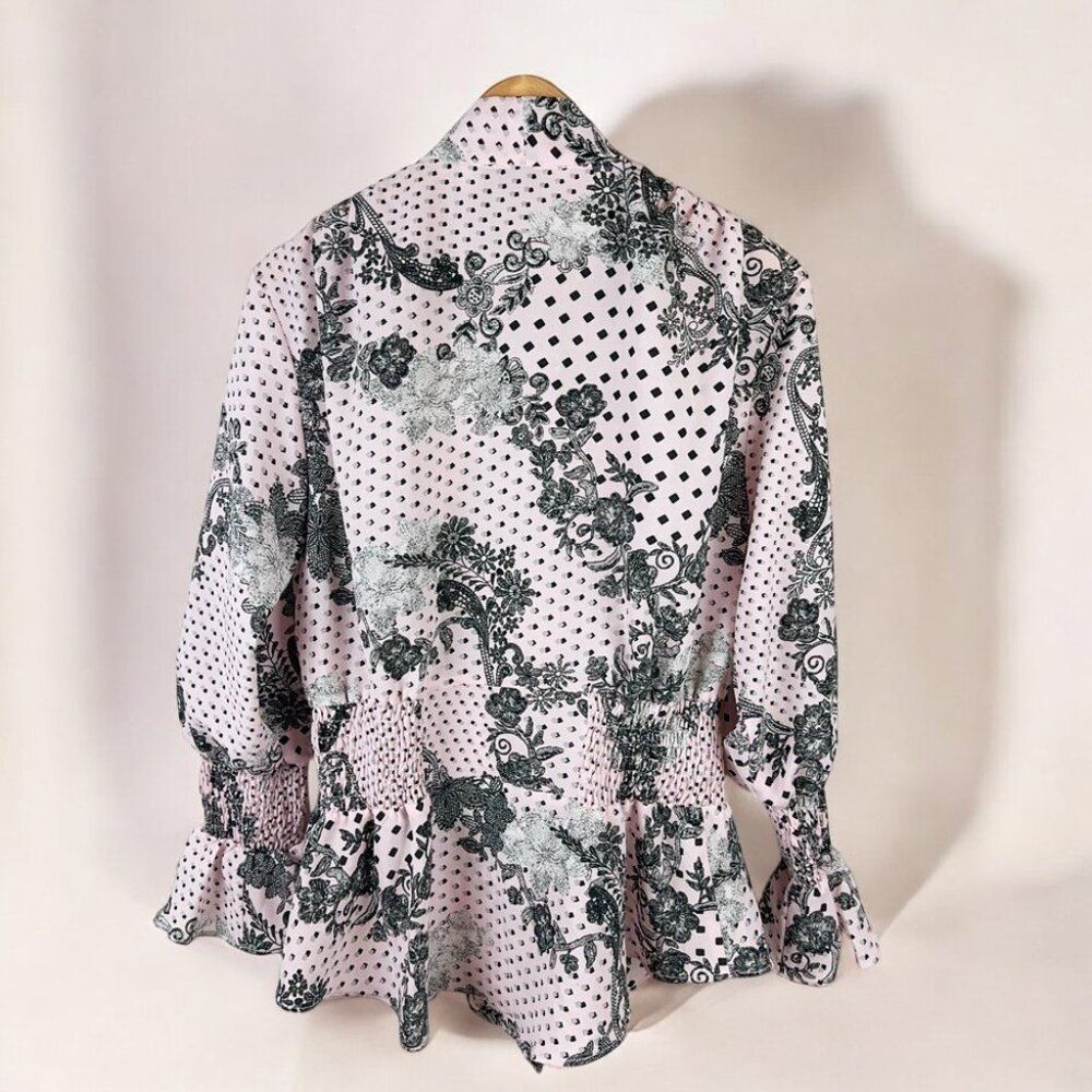 NWT Elliatt NWT Pink Floral Button Down Blouse Shirt - Picture 4 of 5